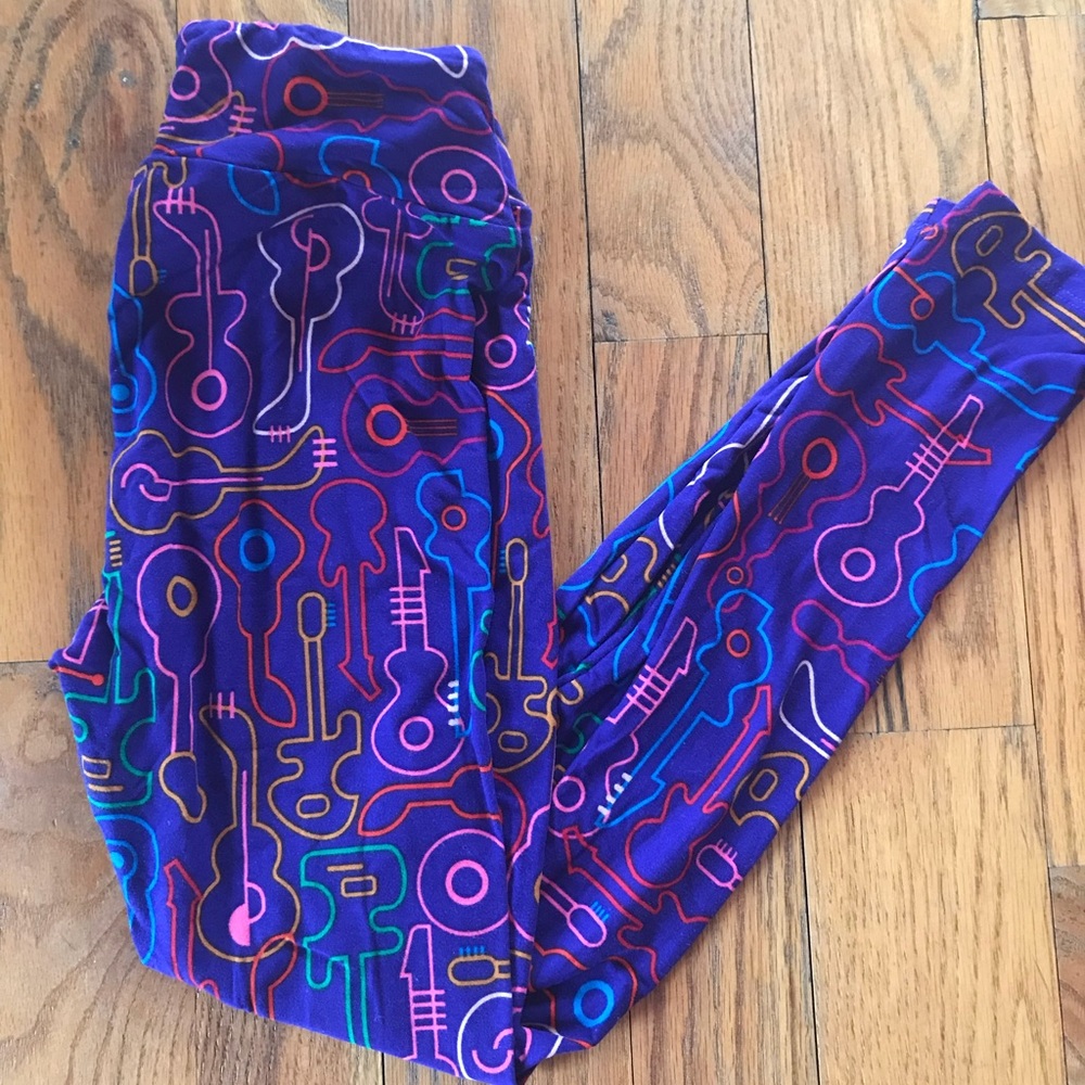 Lularoe OS NWOT purple guitar leggings